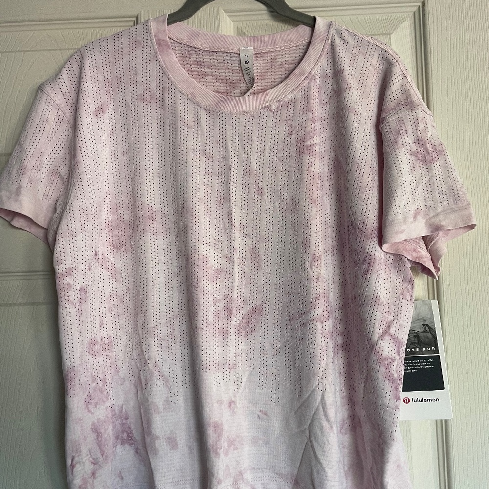 Lululemon Train to Be Short Sleeve